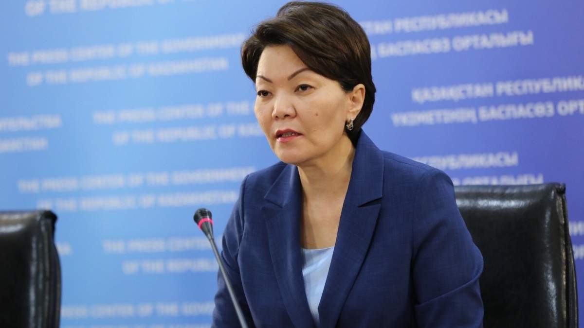 Почему минимальная зарплата в Казахстане $179 - ответ Минтруда