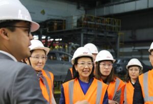 Завод Allur посетили эксперты Независимого агентства по обеспечению качества в образовании 2 Завод Allur посетили эксперты Независимого агентства по обеспечению качества в образовании