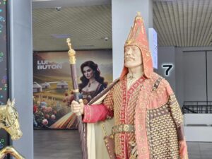 Выставка «По следам предков» прошла в Усть-Каменогорске в День культуры и национальных традиций