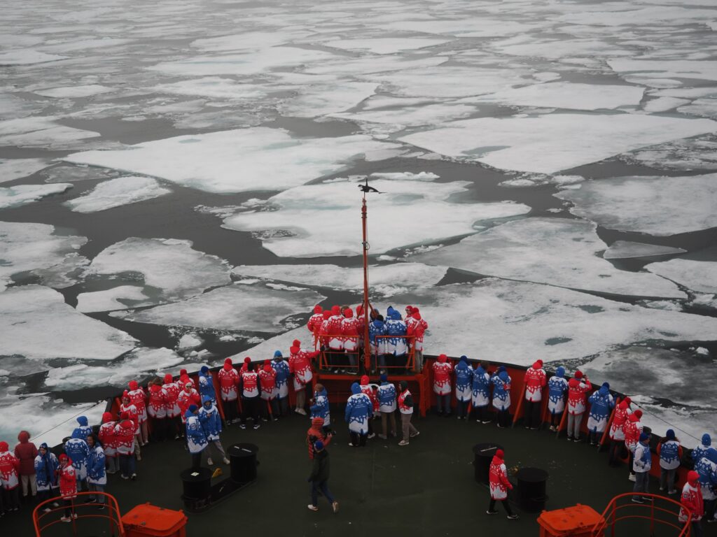 Казахстанские школьники могут отправиться в Арктику с «Ледоколом знаний»