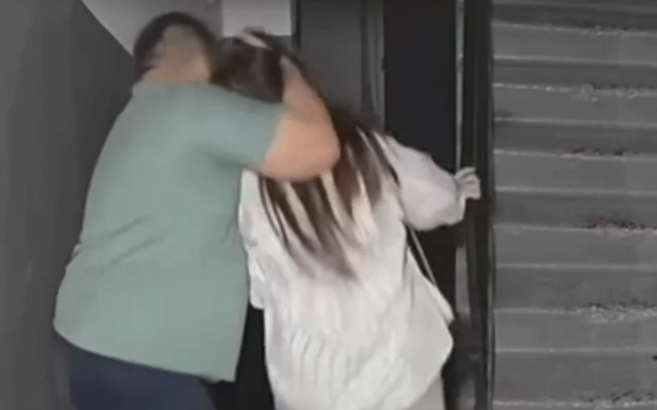 3261fccb 28a7 4f35 b18e 3151b56b4cff