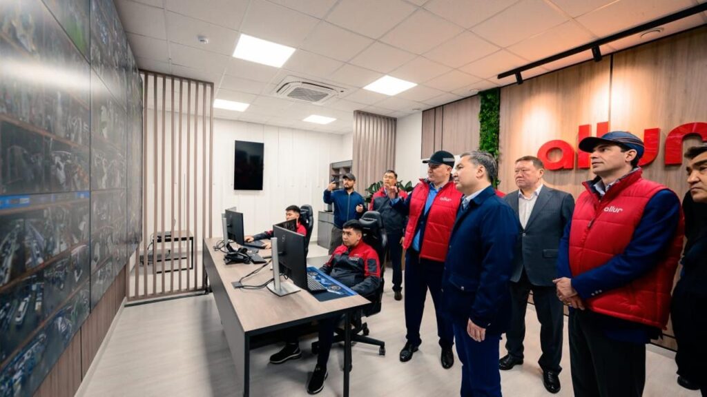 Jetour усиливает позиции: министр ознакомился с автопроизводством в Костанае