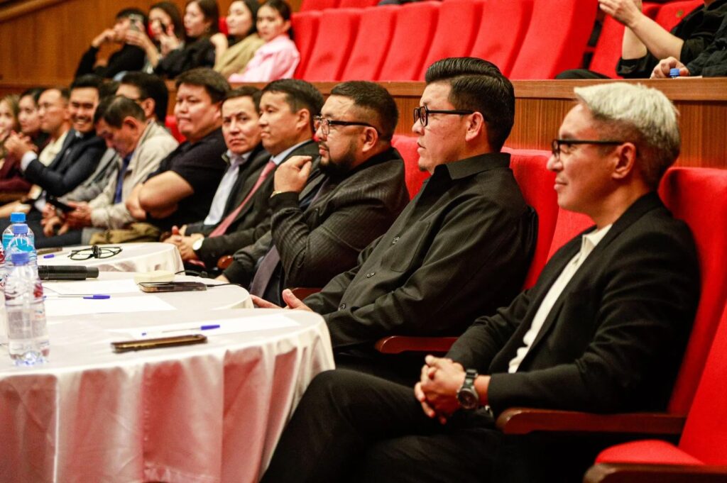 В ВКО впервые прошёл уникальный фестиваль для шоуменов — «SHOWMEN FEST 2025»