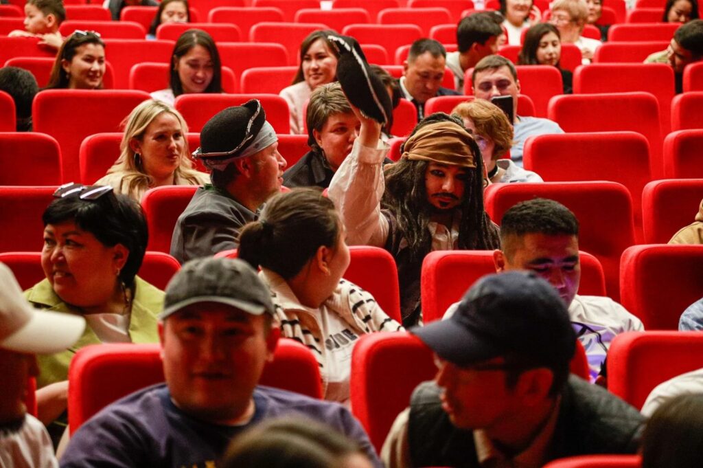 В ВКО впервые прошёл уникальный фестиваль для шоуменов — «SHOWMEN FEST 2025»