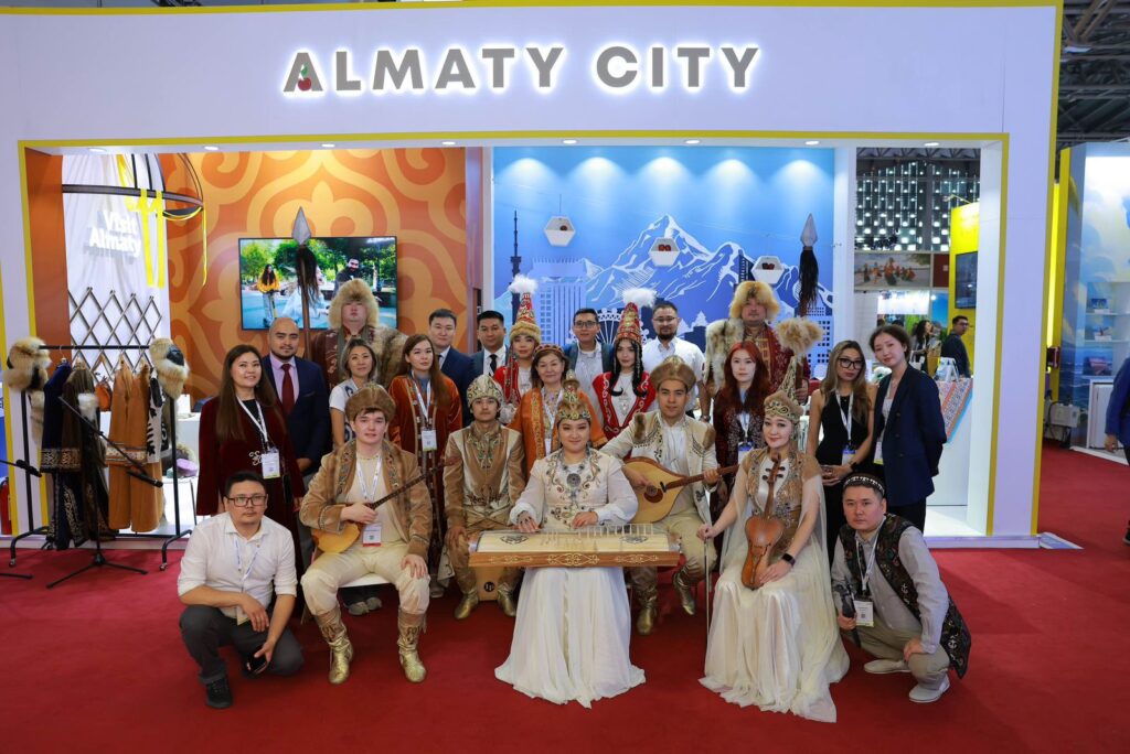 В Шанхае подписаны более 30 соглашений на посещение туристов в Алматы