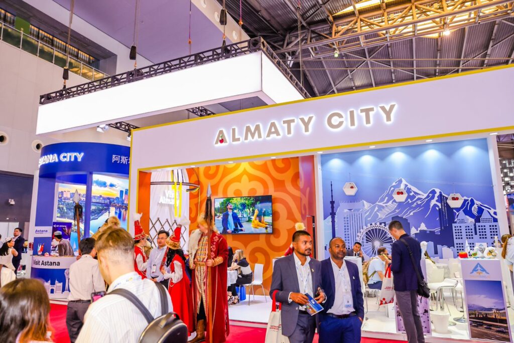 В Шанхае подписаны более 30 соглашений на посещение туристов в Алматы