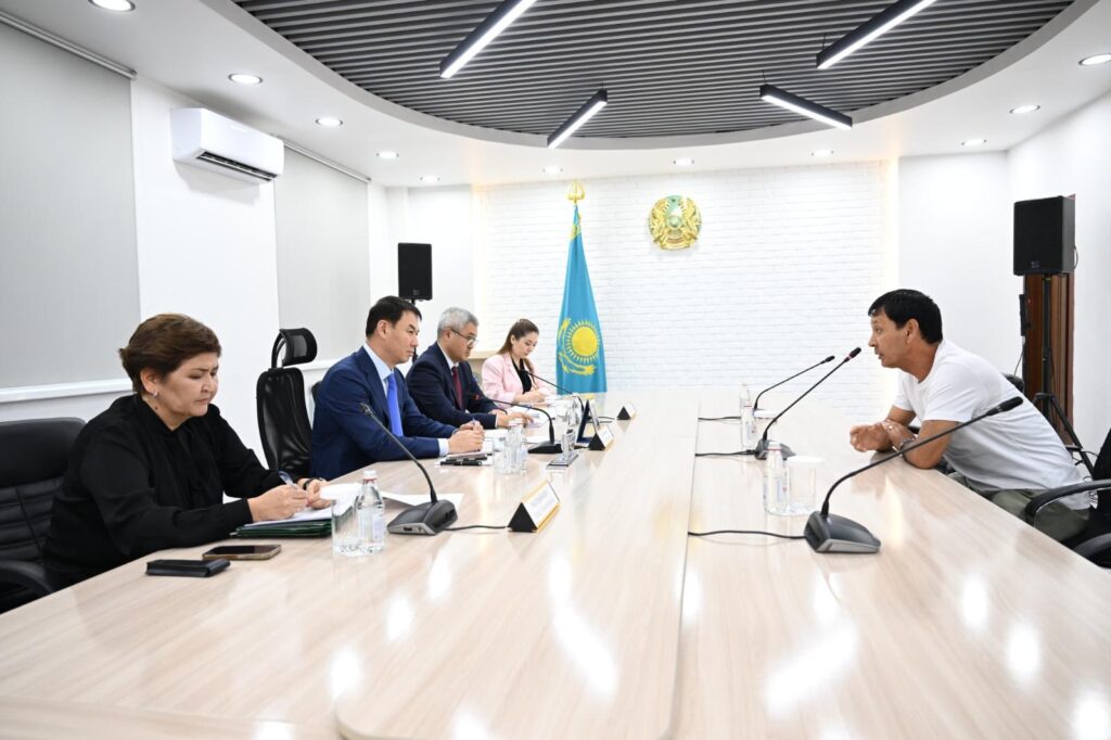 Дархан Сатыбалды поручил ужесточить противопожарные меры на алматинской Барахолке