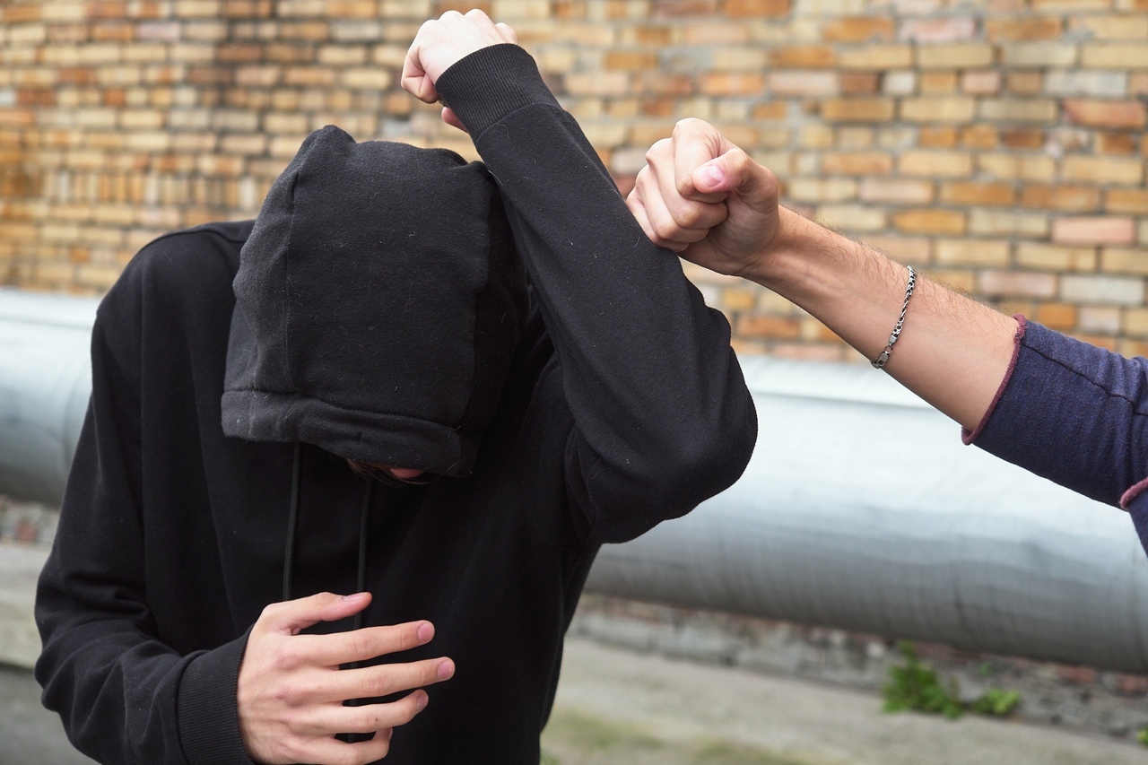 12-летнего мальчика жестоко избили в Семее