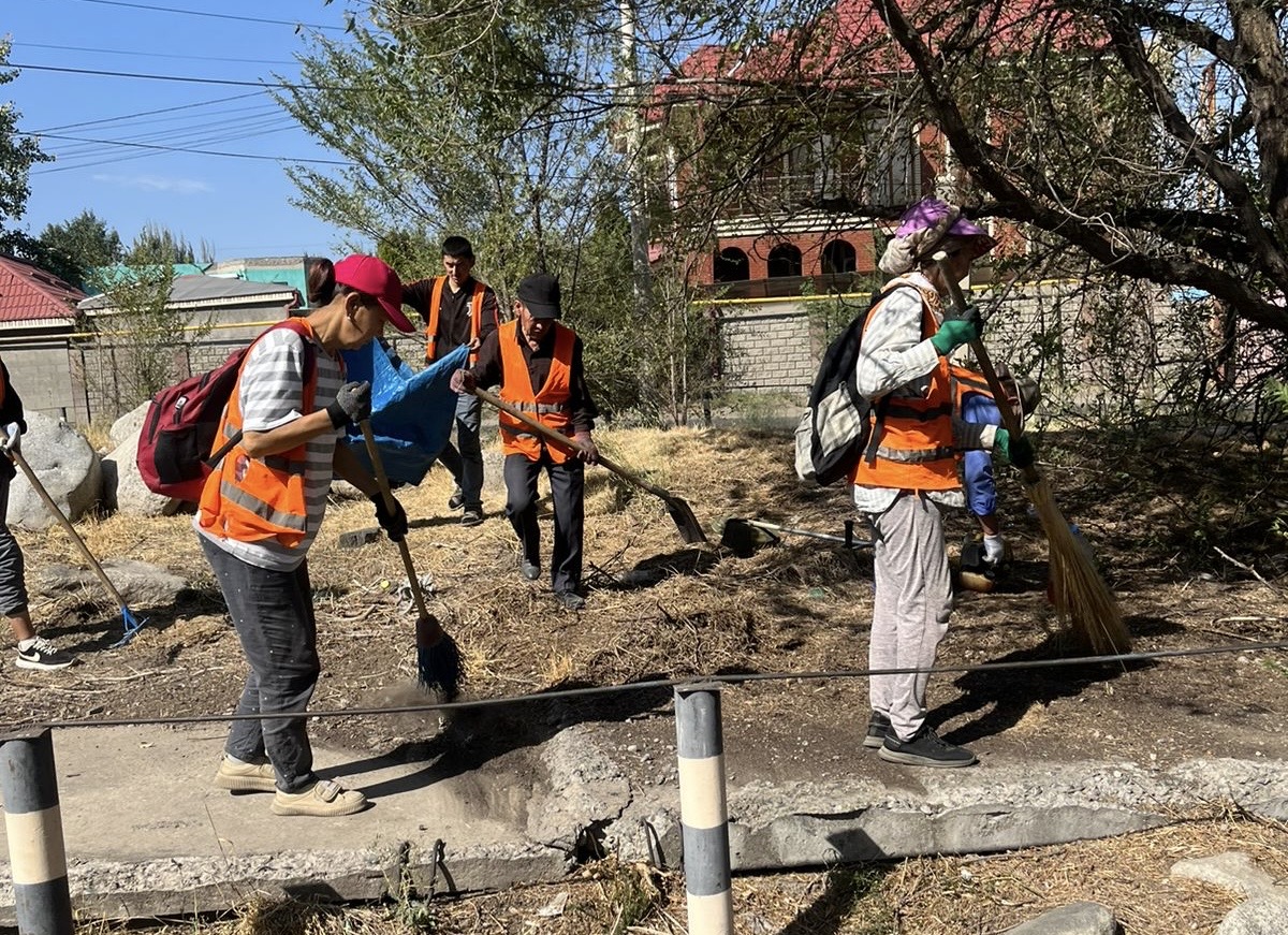 2841c4db 004b 48e6 8d3b e6c6250ff12d