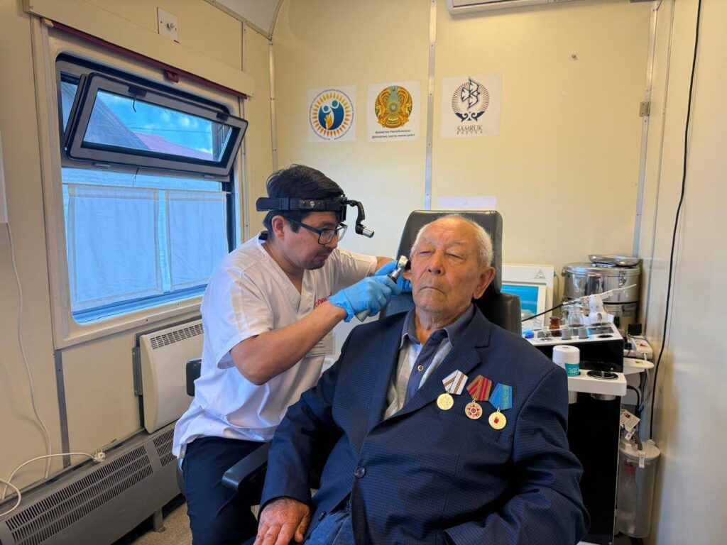 «Саламатты Қазақстан»: медпоезд от Samruk-Kazyna помог 42 тысячам жителей в 7 регионах 5 «Саламатты Қазақстан»: медпоезд от Samruk-Kazyna помог 42 тысячам жителей в 7 регионах