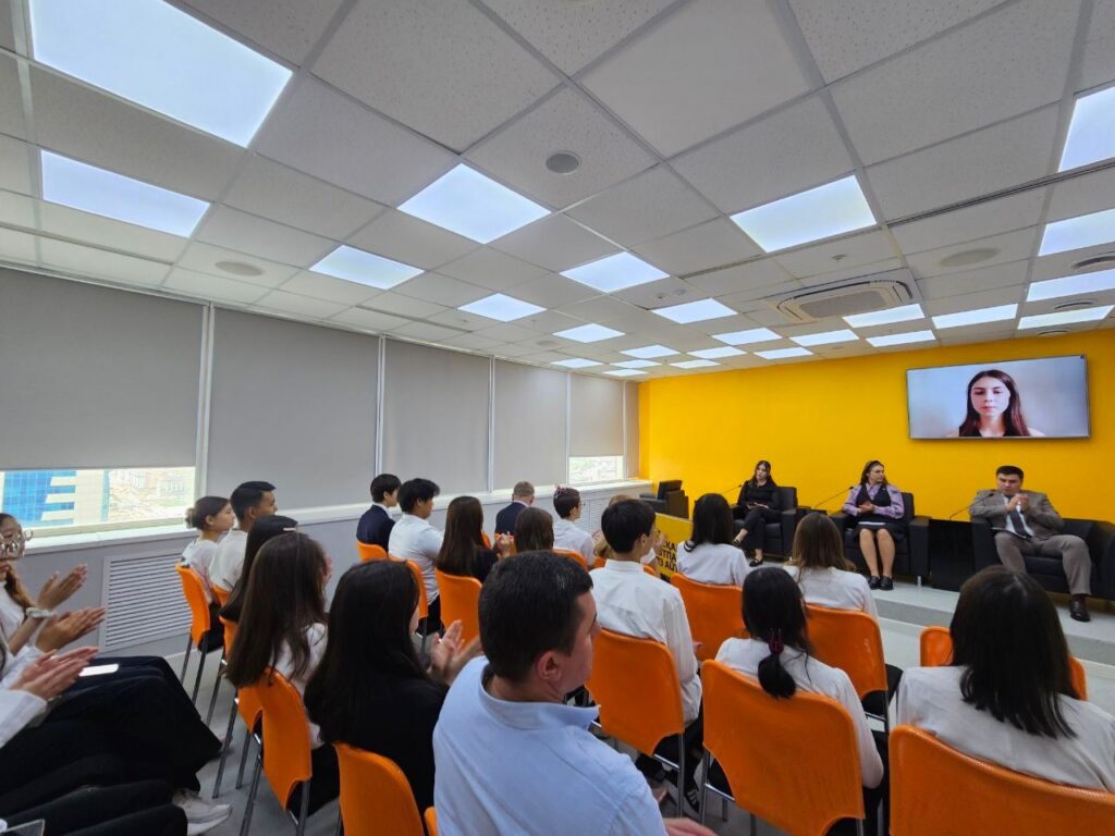 В Астане прошла пресс-конференция посвященная Международной премии «Евразия» 2 В Астане прошла пресс-конференция посвященная Международной премии «Евразия»