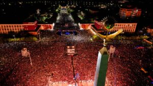 Грандиозное шоу ко Дню шахтёра: Zivert и Ирина Кайратовна выступили в Караганде