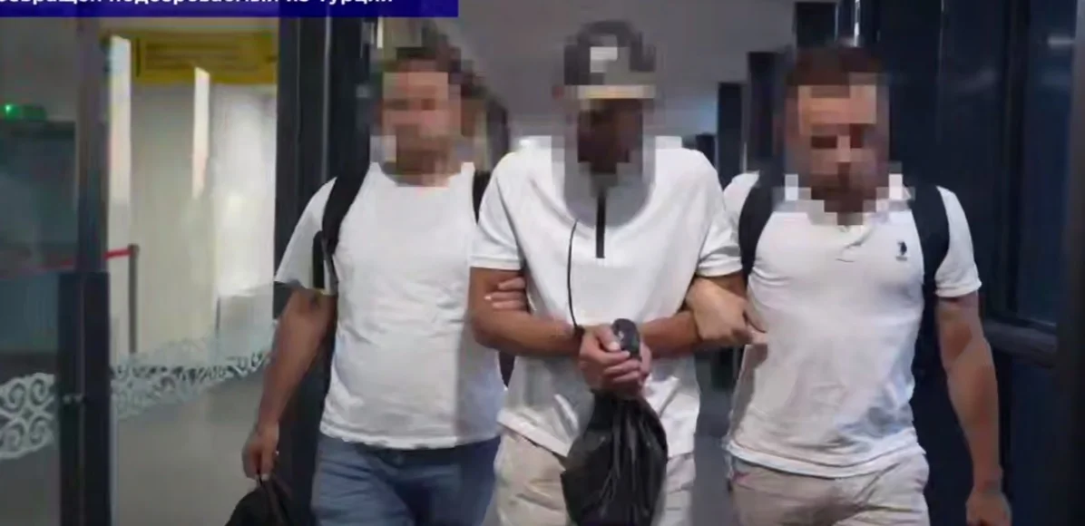 350ad33d e4d4 42b8 a792 dbd3055e8a2e