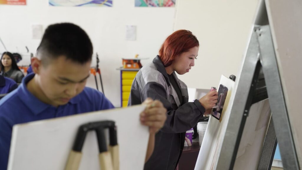 В области Абай показали новые возможности подготовки рабочих кадров