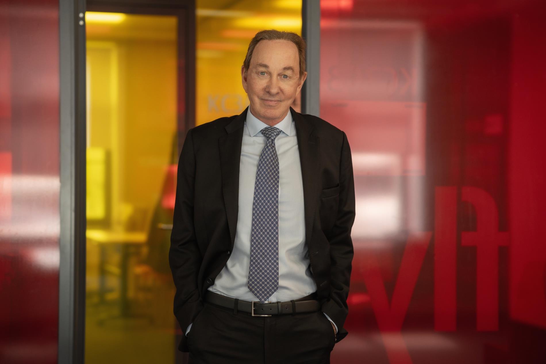 105736 peterfoster photo 547999