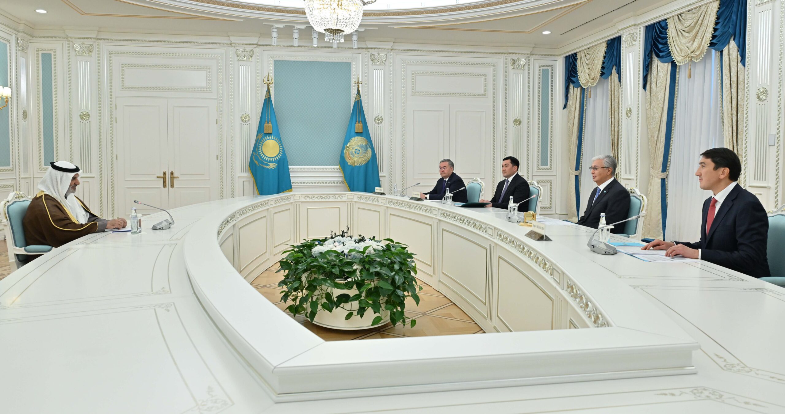 Казахстан поддержал решение ОПЕК+ по увеличению добычи нефти