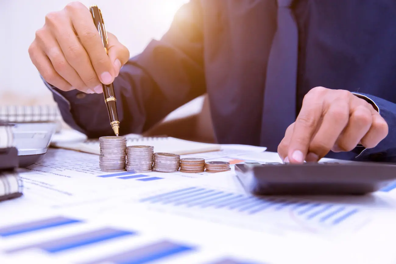 Кто в Казахстане получает зарплату более Т15 млн