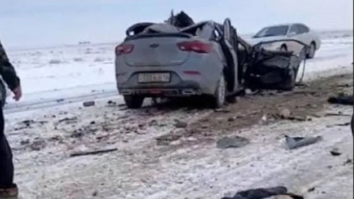 Три человека погибли в аварии с грузовиком в ВКО