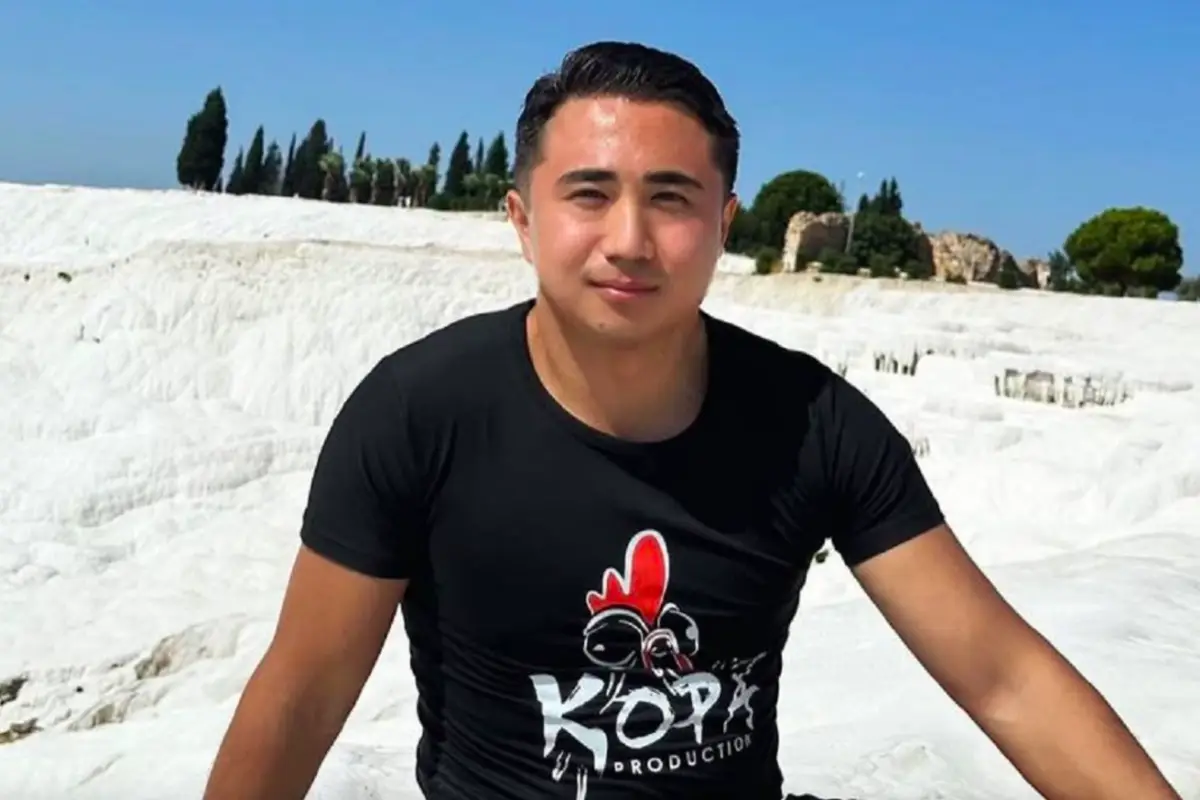 Блогера Кайсара Камзу объявили в международный розыск