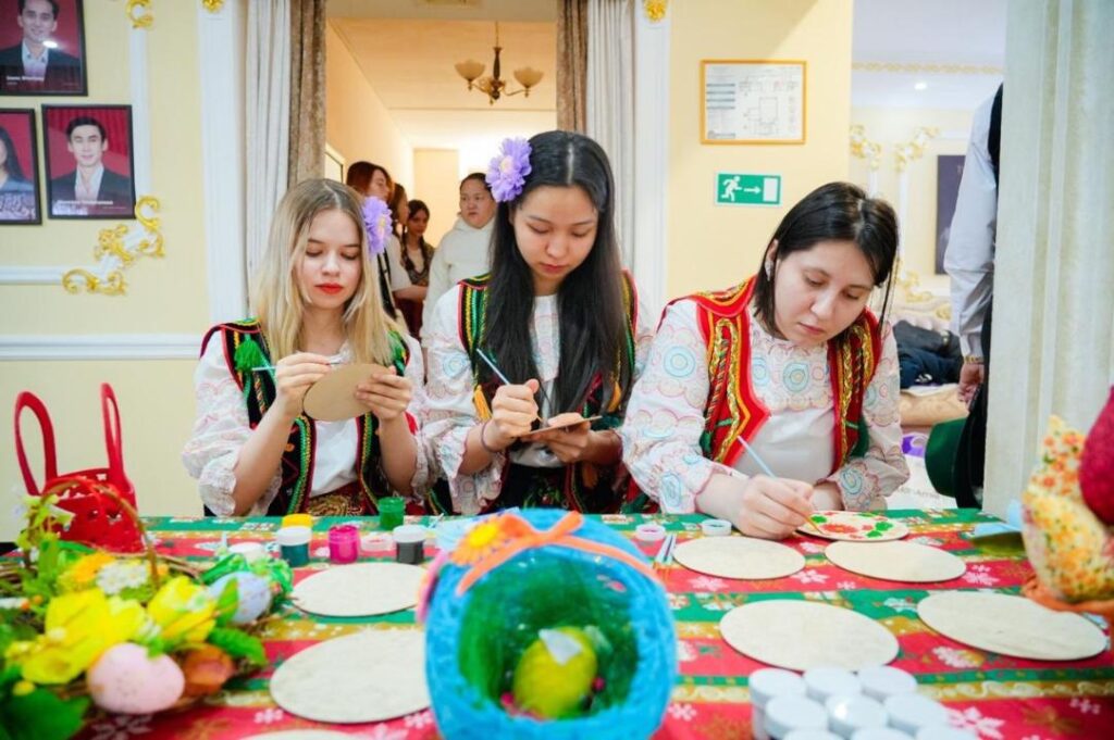 В Астане прошел XXVII городской фестиваль дружбы народов «Бірлігі жарасқан Қазақстан» 2 gluster 2026 2 9 70a6f7071ee32983f81aa4b231fef00d 1280x720