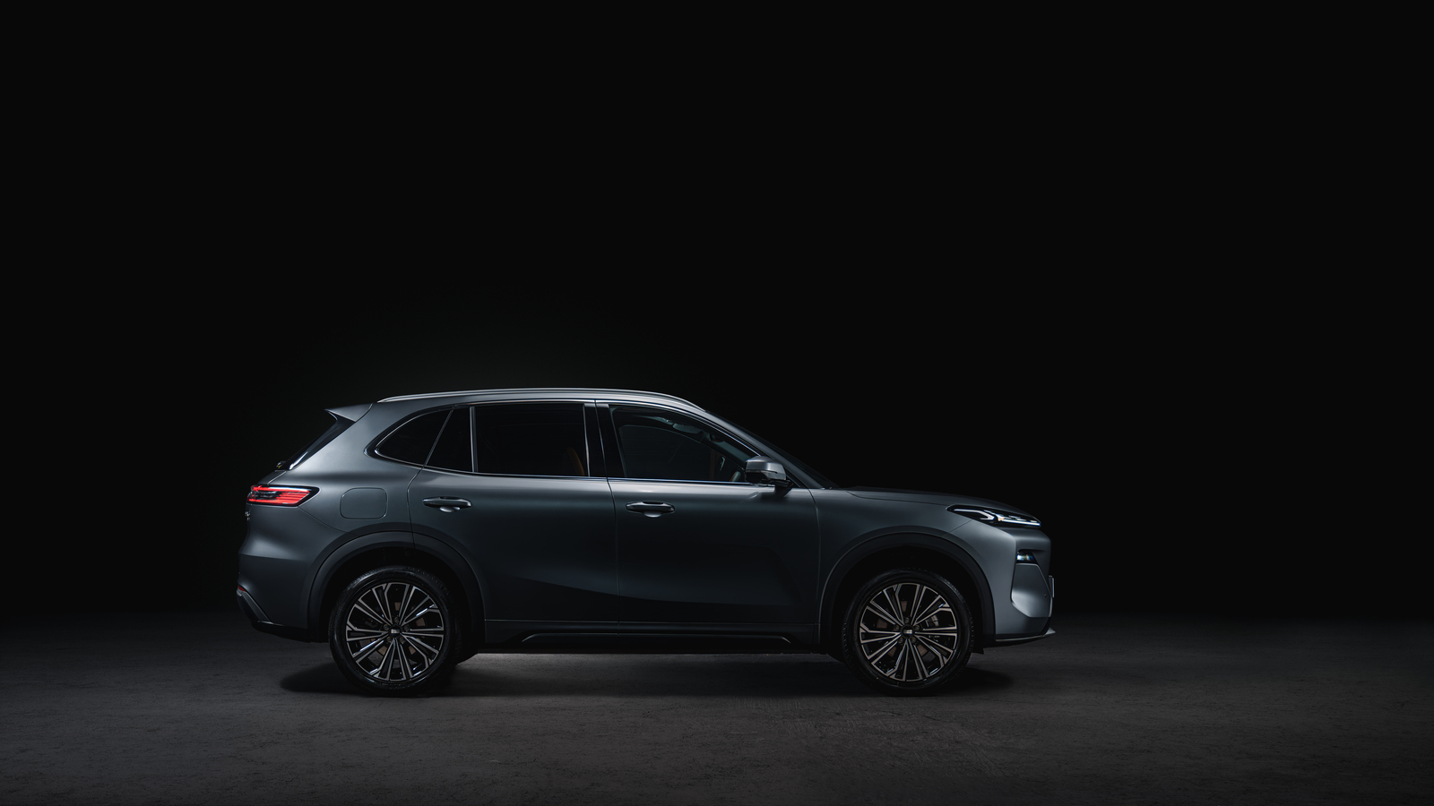 Новый лидер рынка: Geely Galaxy EX5 EM-i взорвал продажи в Казахстане