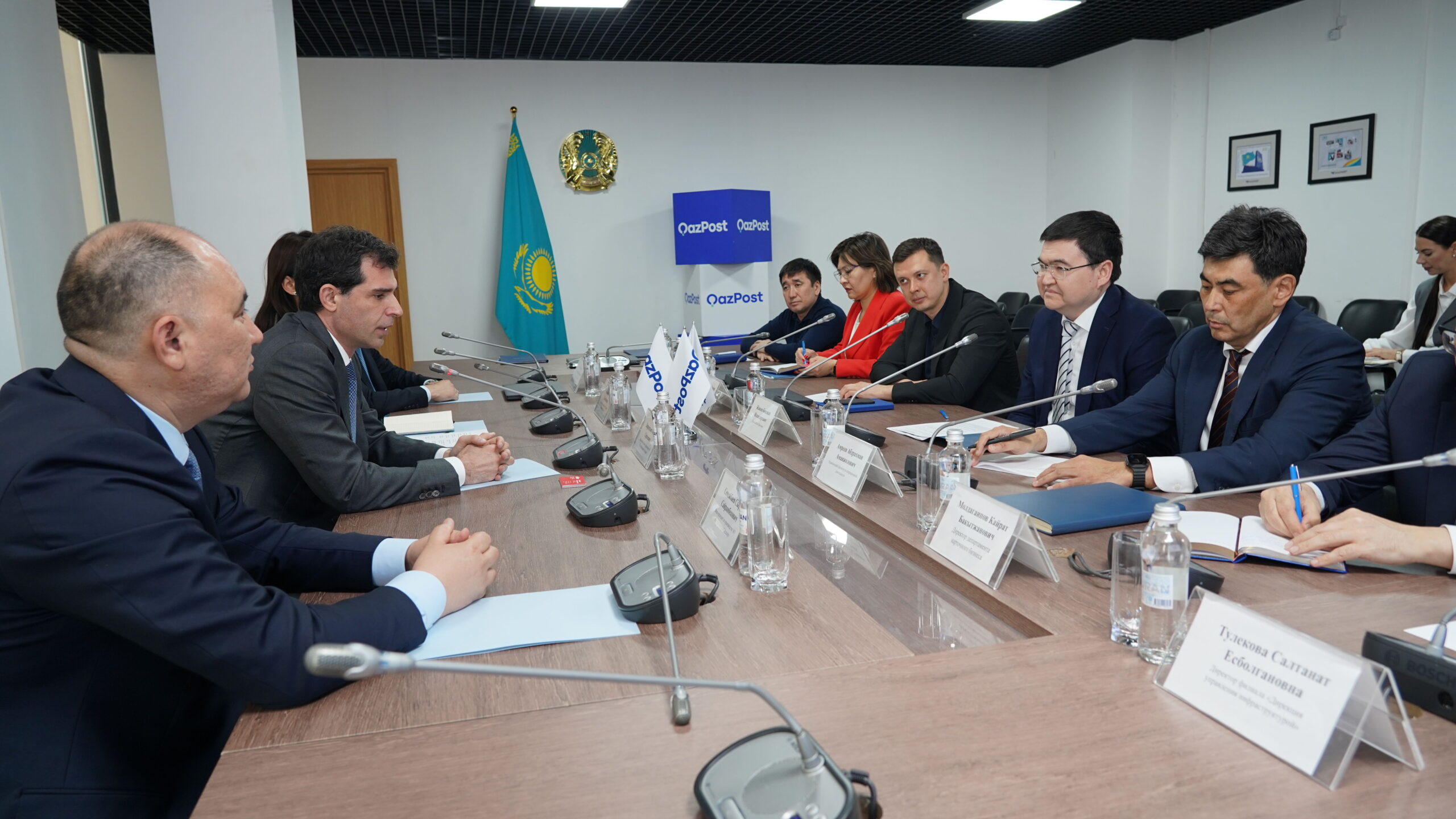 Allur и АО «Казпочта» будут совместно развивать транспортные услуги и логистику 2 Allur и АО «Казпочта» будут совместно развивать транспортные услуги и логистику