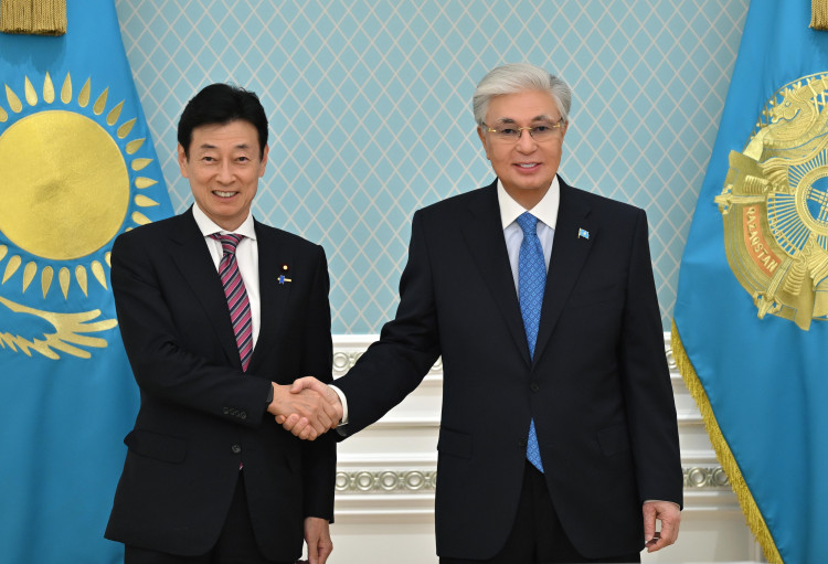 kz1 8001 2 mediumthumb