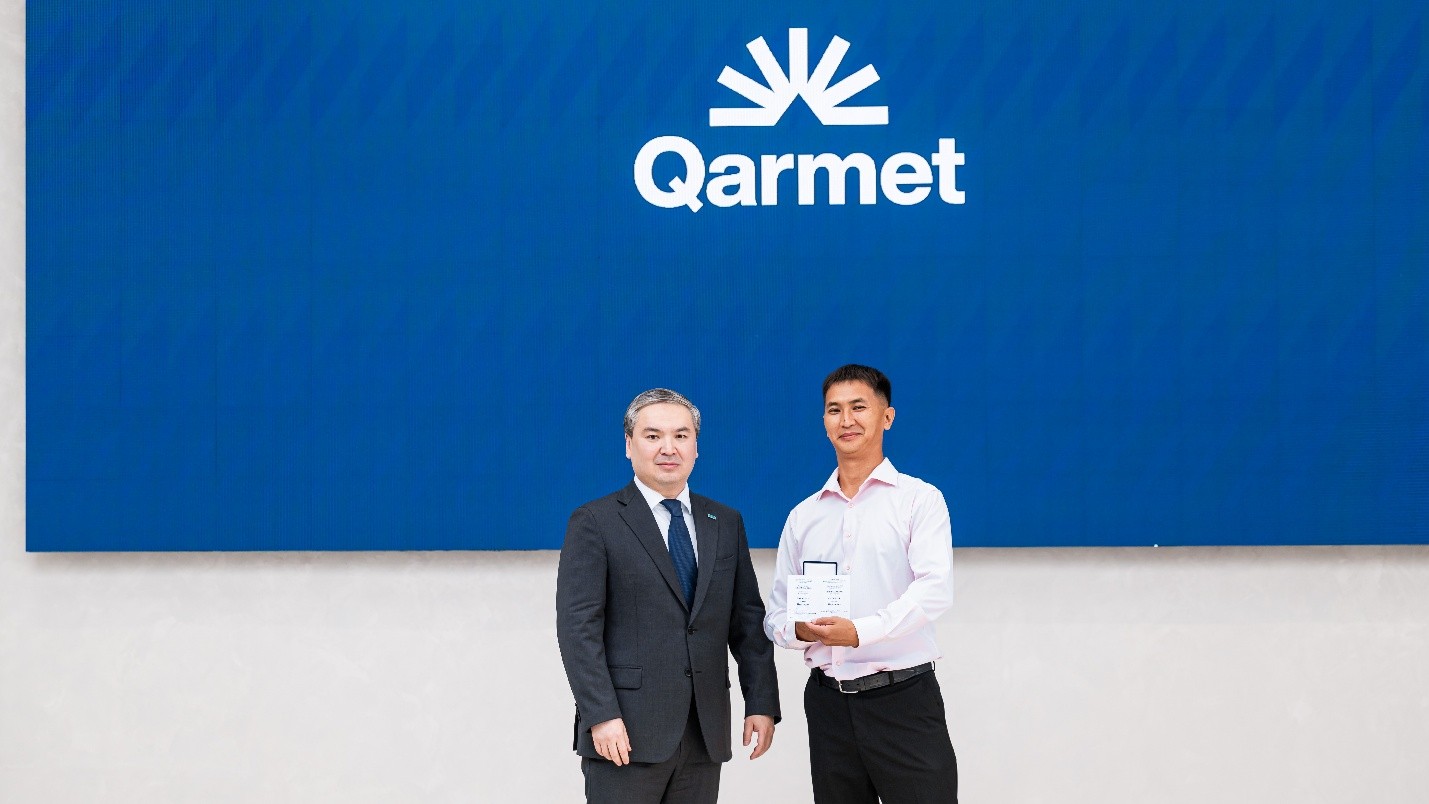 Металлурги Qarmet удостоены почётных наград 7 Металлурги Qarmet удостоены почётных наград