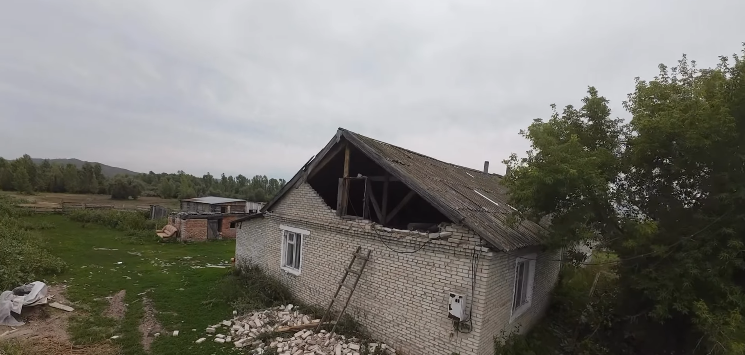Мощный ураган обрушился на одно из сёл в ВКО 2 Мощный ураган обрушился на одно из сёл в ВКО