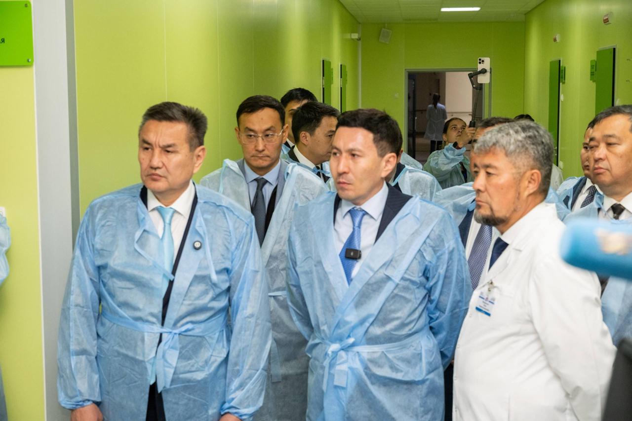 «Самрук-Қазына» оснастит центр в Усть-Каменогорске современным нейрохирургическим роботом для высокоточных операций 2 «Самрук-Қазына» оснастит центр в Усть-Каменогорске современным нейрохирургическим роботом для высокоточных операций