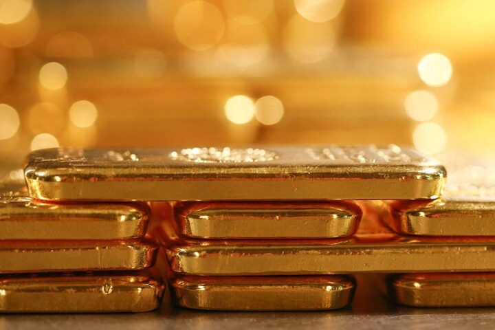 Жительницы Актобе потеряли 3,15 млн тенге на «инвестициях в золото»